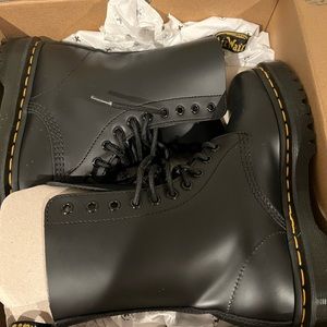 Dr martens, worn once for 2 hours